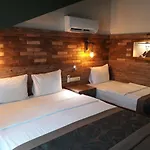 The Hotel 3*